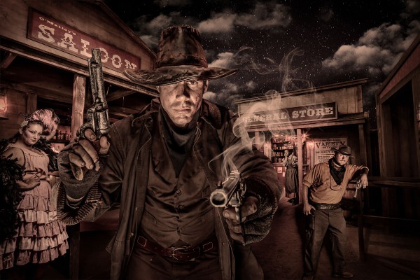 Gunslingers-Grave-Town-Scen.jpg