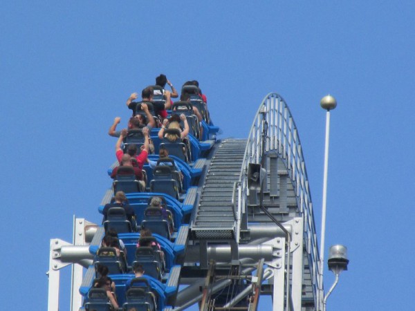 thumb_cedarpoint_2015_openind_day_and_rougarou_media_289.jpg