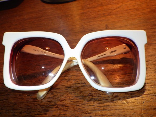 sunglass.jpg